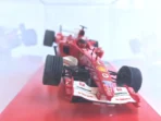 Ferrari F-1 2004 Michael Schumacher de Scalextric - Imagen 3