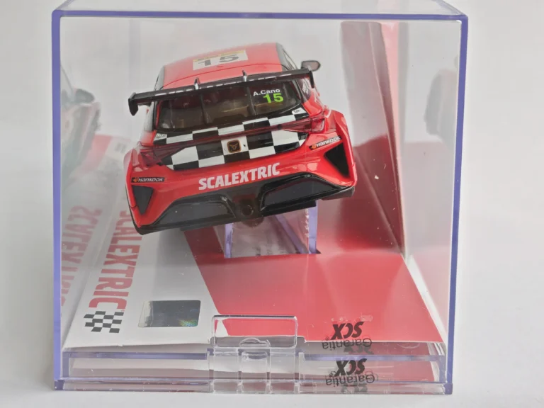 Cupra León TCR de Scalextric - Imagen 3
